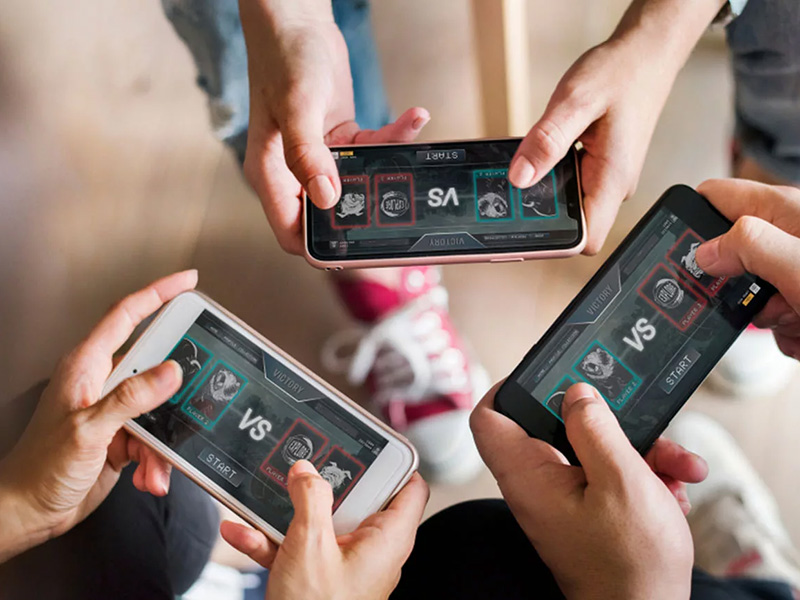 بازی با گوشی