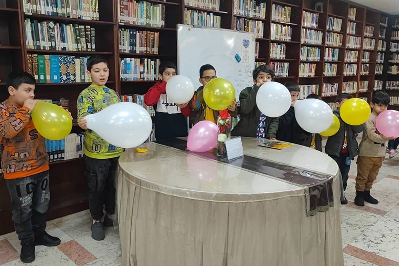 تصویر شماره چهار مسابقه  کتابخوانی